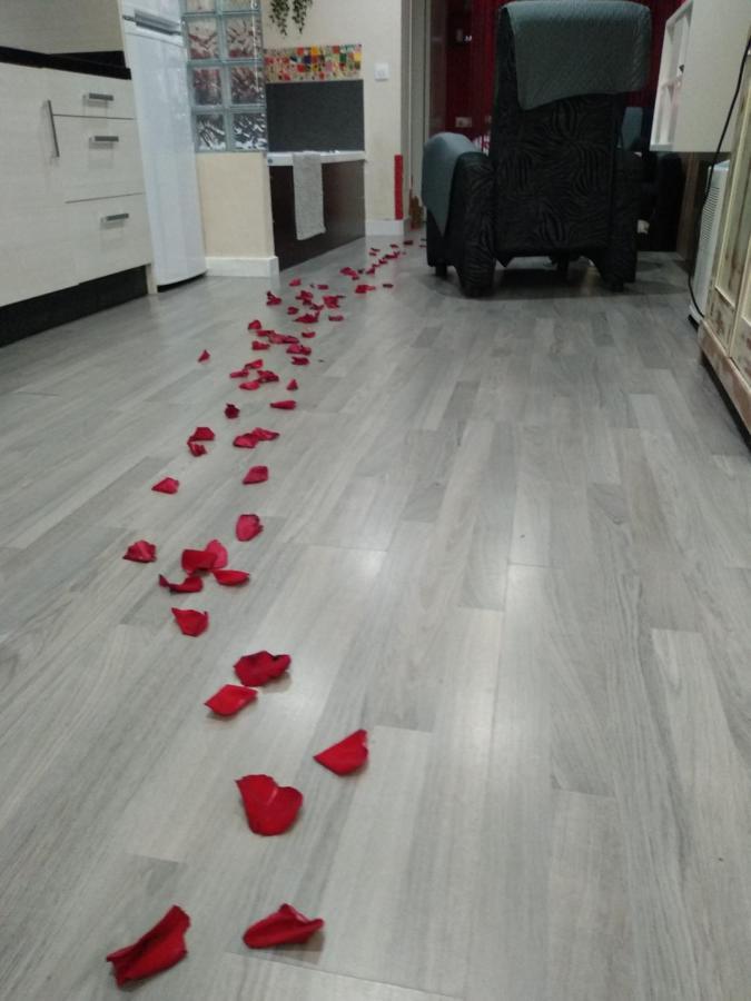 Loft "Coqueto" Rojo Apartment Ubrique Luaran gambar